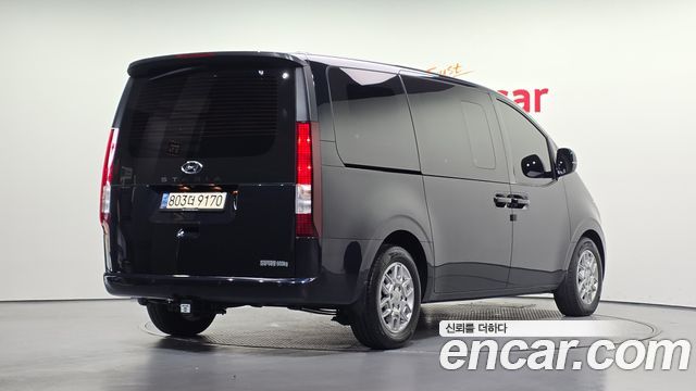 Hyundai Staria Cargo 5-Seater Modern 2022 — фото 2