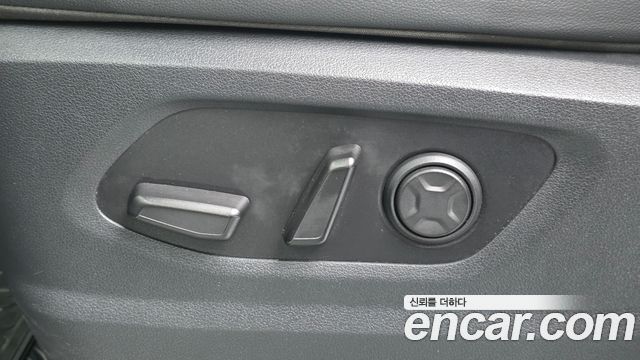 Hyundai Staria Cargo 5-Seater Modern 2022 — фото 12