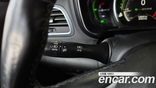 Renault Korea QM6 Diesel 2WD RE Signature 2018 — фото 28