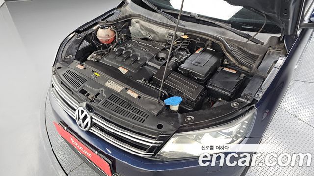 Volkswagen Tiguan 2.0 TDI Comfort 5N 2016 — фото 6