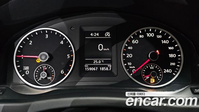Volkswagen Tiguan 2.0 TDI Comfort 5N 2016 — фото 8