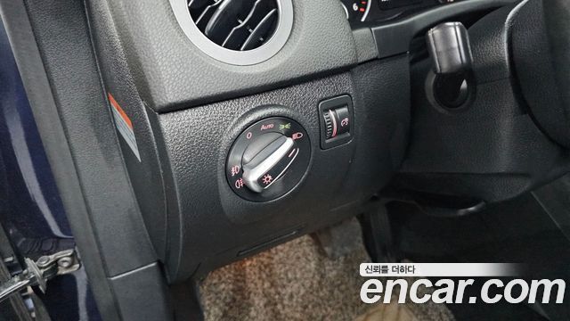 Volkswagen Tiguan 2.0 TDI Comfort 5N 2016 — фото 17