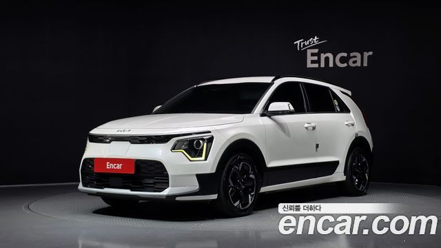 Kia Niro EV Air 2023 — фото 1