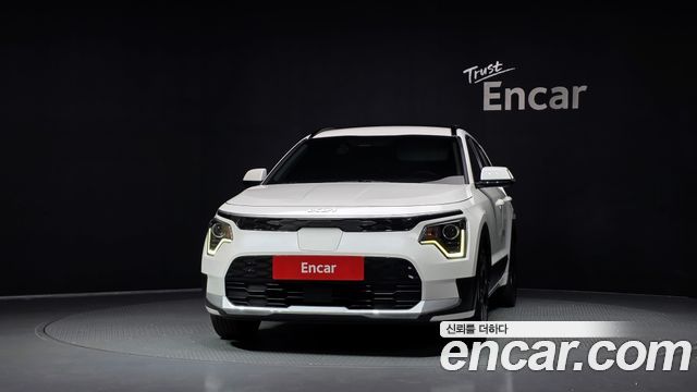 Kia Niro EV Air 2023 — фото 3