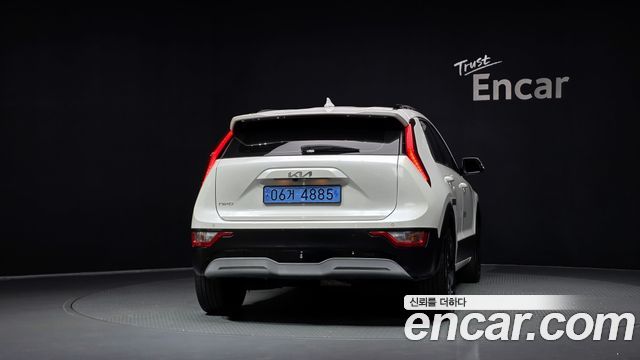 Kia Niro EV Air 2023 — фото 4