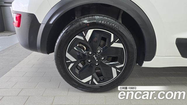 Kia Niro EV Air 2023 — фото 5
