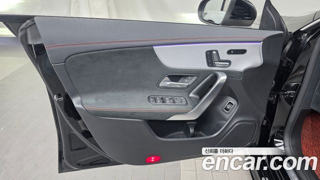 Mercedes-Benz CLA-Class (C118) CLA250 4MATIC 2021 — фото 24