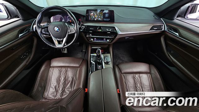 BMW 5 Series (G30) 520d xDrive M Sport Package Plus 2018 — фото 7