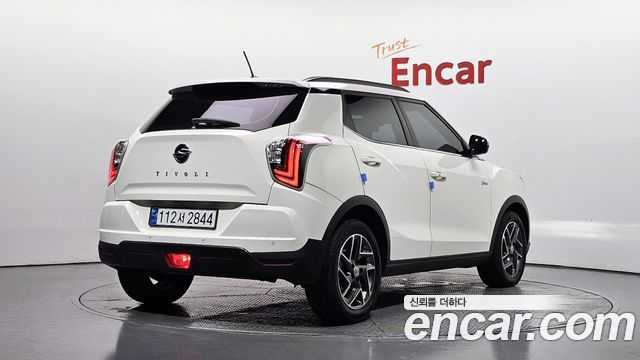 KG Mobility (SsangYong) Very New Tivoli Gasoline 1.5 2WD V3 2022 — фото 2