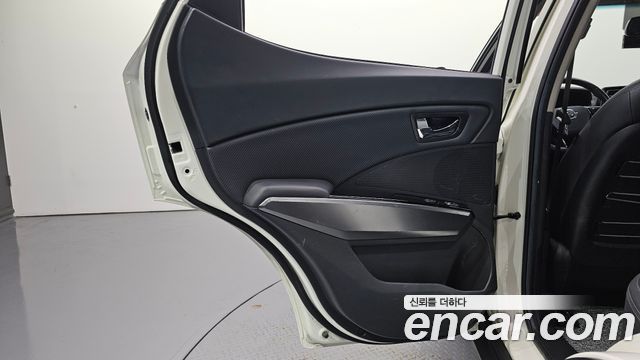KG Mobility (SsangYong) Very New Tivoli Gasoline 1.5 2WD V3 2022 — фото 25
