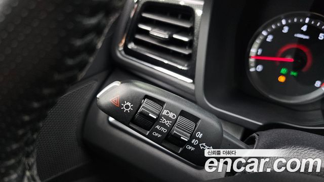 KG Mobility (SsangYong) Very New Tivoli Gasoline 1.5 2WD V3 2022 — фото 28