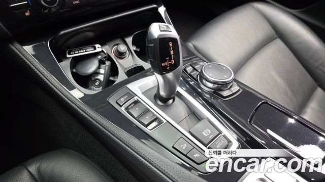 BMW 5 Series (F10) 520d xDrive 2015 — фото 9
