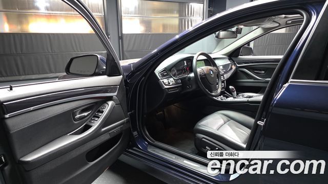 BMW 5 Series (F10) 520d xDrive 2015 — фото 10