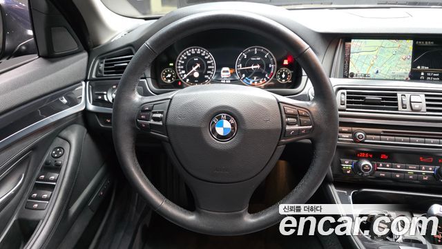 BMW 5 Series (F10) 520d xDrive 2015 — фото 13