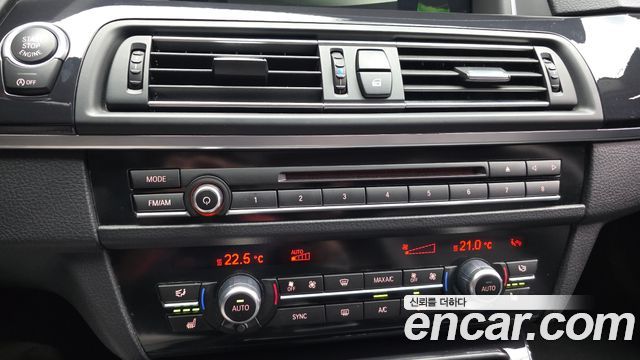 BMW 5 Series (F10) 520d xDrive 2015 — фото 16