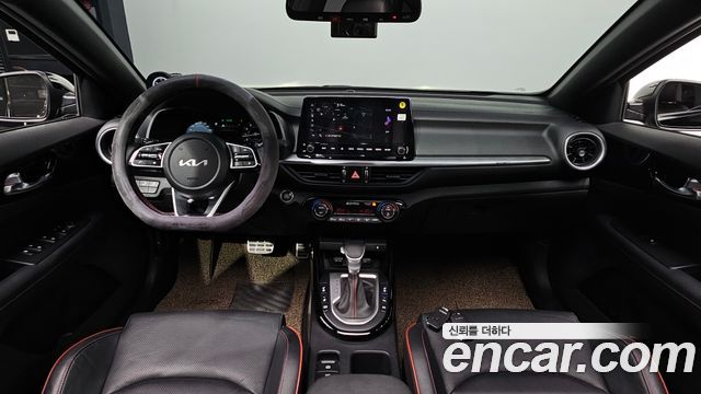 Kia K3 (II) 1.6 Turbo GT 5Door Signature 2022 — фото 7