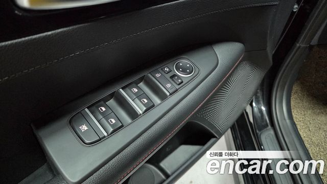 Kia K3 (II) 1.6 Turbo GT 5Door Signature 2022 — фото 18