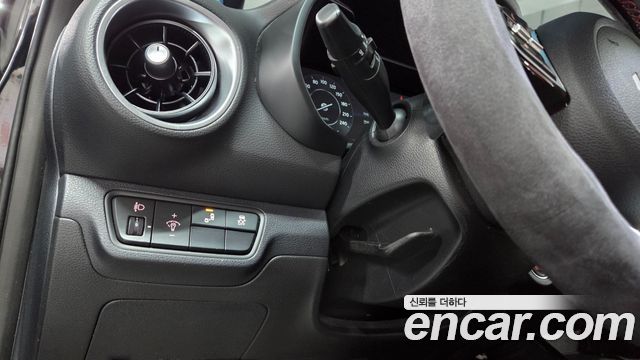 Kia K3 (II) 1.6 Turbo GT 5Door Signature 2022 — фото 20