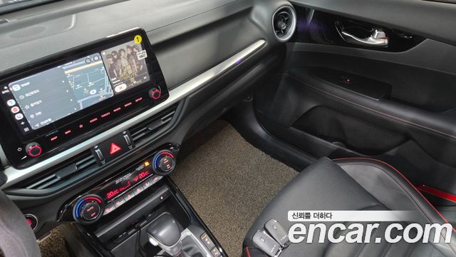 Kia K3 (II) 1.6 Turbo GT 5Door Signature 2022 — фото 24
