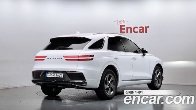 Genesis GV70 2.5T Gasoline 2WD 2026 — фото 2