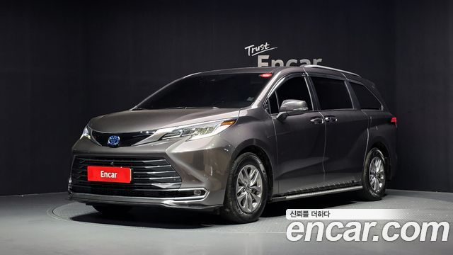 Toyota Sienna (IV) 2.5 Hybrid AWD 2024 — фото 1