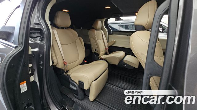 Toyota Sienna (IV) 2.5 Hybrid AWD 2024 — фото 12