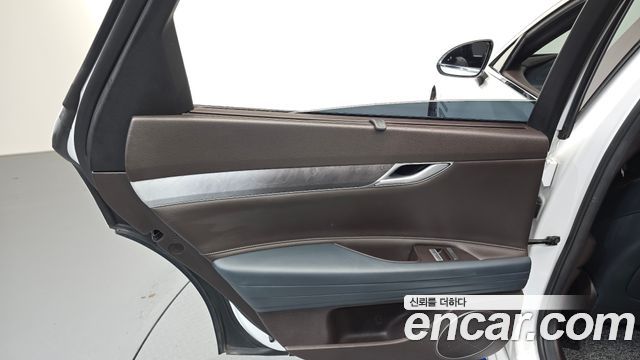 Genesis G80 (RG3) Gasoline 2.5 Turbo AWD 2021 — фото 25
