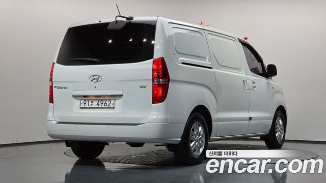 Hyundai Grand Starex Van 3-Seater Smart 2019 — фото 2