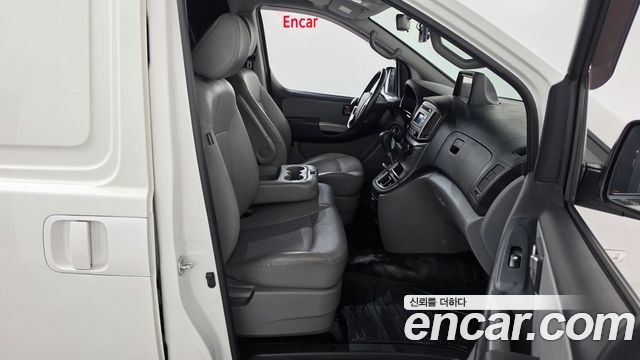 Hyundai Grand Starex Van 3-Seater Smart 2019 — фото 11