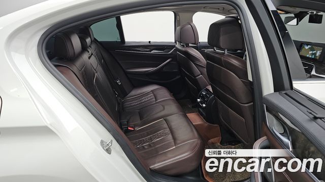 BMW 5 Series (G30) 530d Luxury Plus 2018 — фото 12