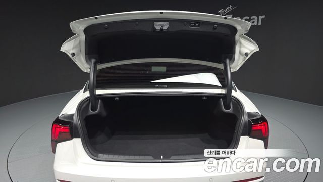 Kia K5 (III) 2.0 Noblesse 2024 — фото 20