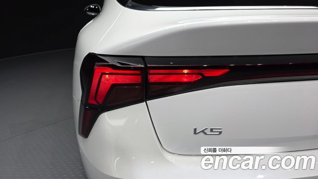 Kia K5 (III) 2.0 Noblesse 2024 — фото 23