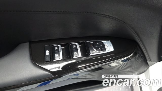 Kia K5 (III) 2.0 Noblesse 2024 — фото 32