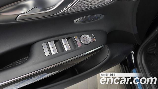 Genesis GV70 2.5T Gasoline AWD 2025 — фото 27