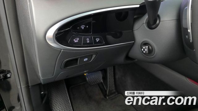 Genesis GV70 2.5T Gasoline AWD 2025 — фото 32