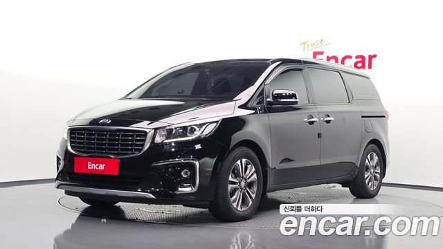 Kia Carnival 9-Seater Luxury 2019 — фото 1