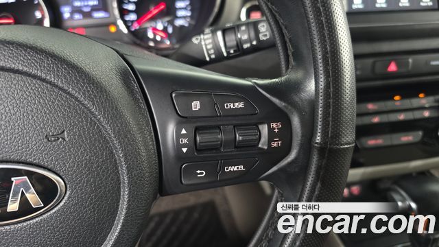 Kia Carnival 9-Seater Luxury 2019 — фото 19