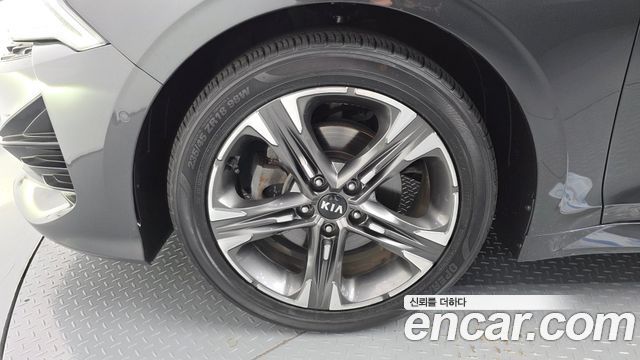 Kia K5 (III) 2.0 Signature 2020 — фото 5