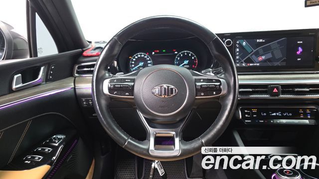 Kia K5 (III) 2.0 Signature 2020 — фото 13