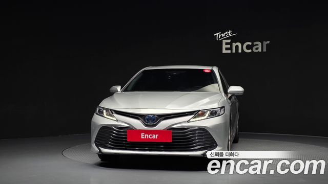 Toyota Camry (XV70) 2.5 LE Hybrid 2019 — фото 3