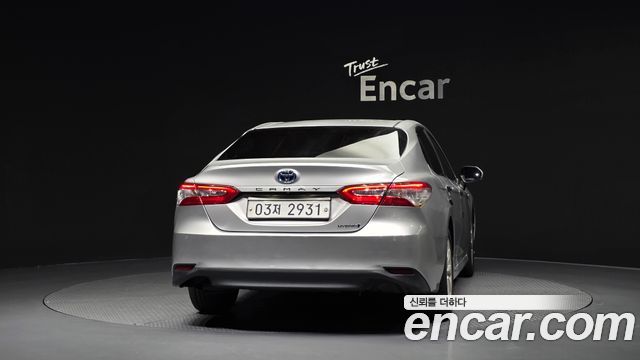 Toyota Camry (XV70) 2.5 LE Hybrid 2019 — фото 4