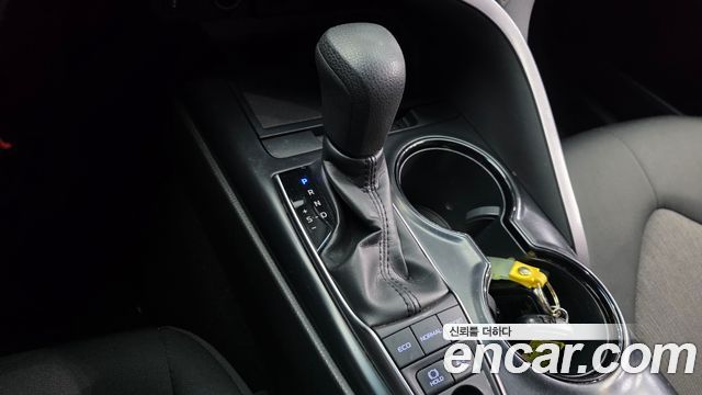 Toyota Camry (XV70) 2.5 LE Hybrid 2019 — фото 9