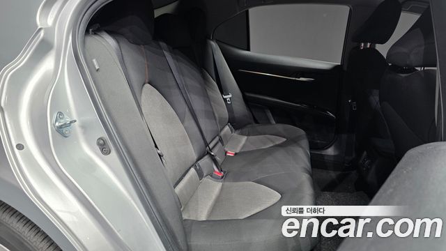 Toyota Camry (XV70) 2.5 LE Hybrid 2019 — фото 12