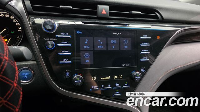 Toyota Camry (XV70) 2.5 LE Hybrid 2019 — фото 14