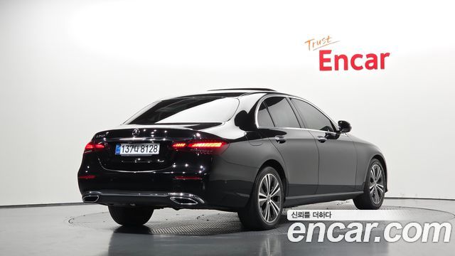 Mercedes-Benz E-Class (W213) E250 Avantgarde 2021 — фото 2