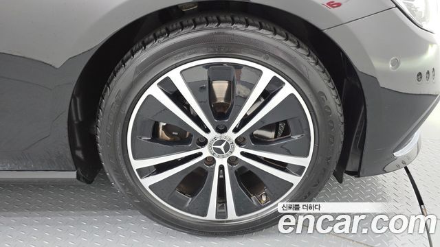 Mercedes-Benz E-Class (W213) E250 Avantgarde 2021 — фото 21
