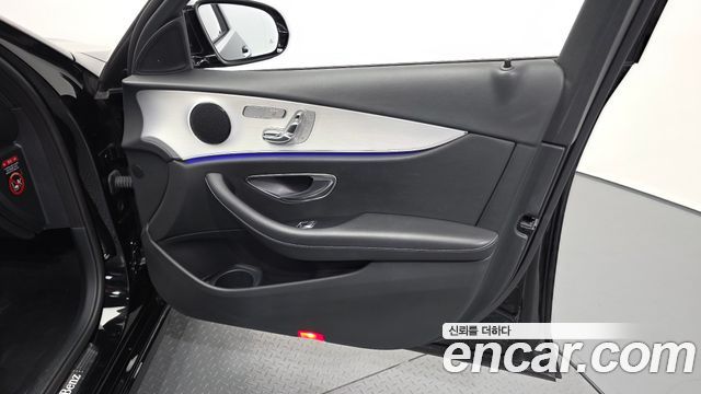 Mercedes-Benz E-Class (W213) E250 Avantgarde 2021 — фото 24