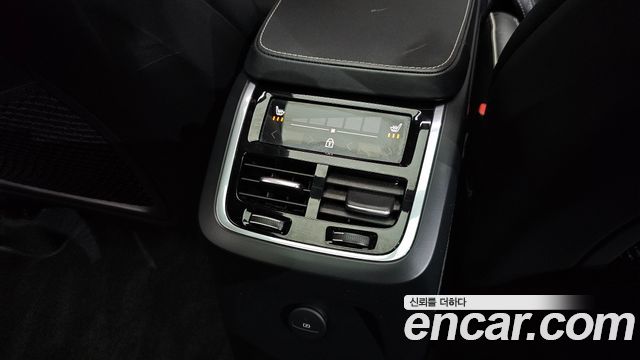 Volvo XC90 (II) T8 R-Design Hybrid 2021 — фото 19