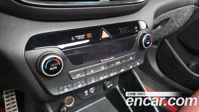 Hyundai Tucson Diesel 2.0 2WD Inspiration 2020 — фото 16