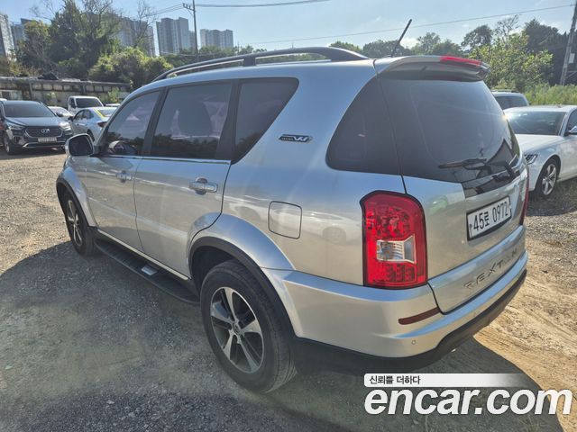 KG Mobility (SsangYong) Rexton W 2.0 4WD RX7 Luxury 2016 — фото 3